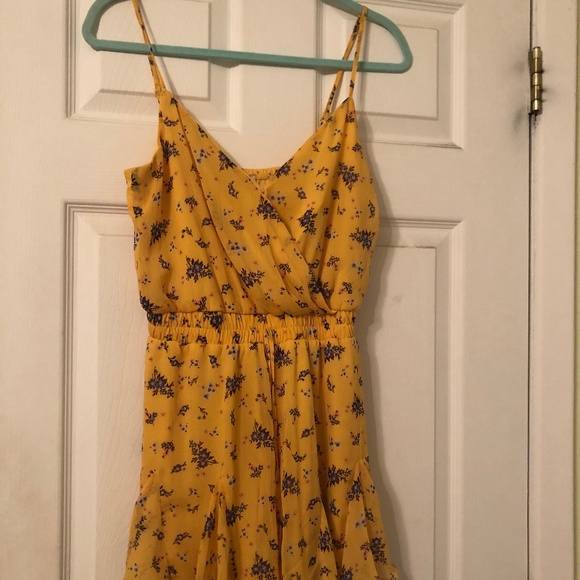 New Altard State Yellow Floral Romper in Size Small - Picture 1 of 3